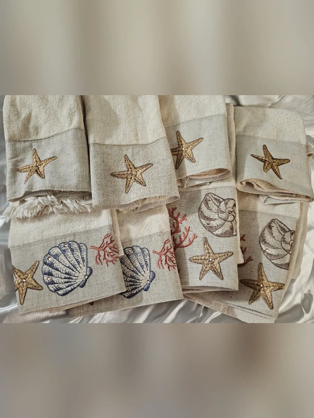 Avanti Sea Treasure Ivory Embroidered Embellished 8 Pc Towel Set Coastal